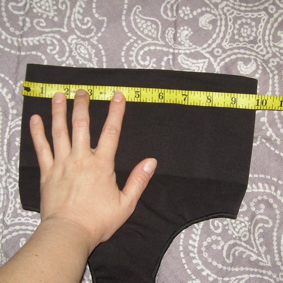 NWOT size L (xs/small) Skims EVERYDAY SCULPT HIGH-WAISTED THONG - Picture 3 of 10